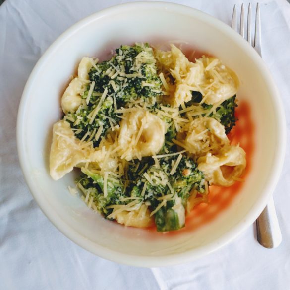 Tortellini in Garlic Cream Sauce